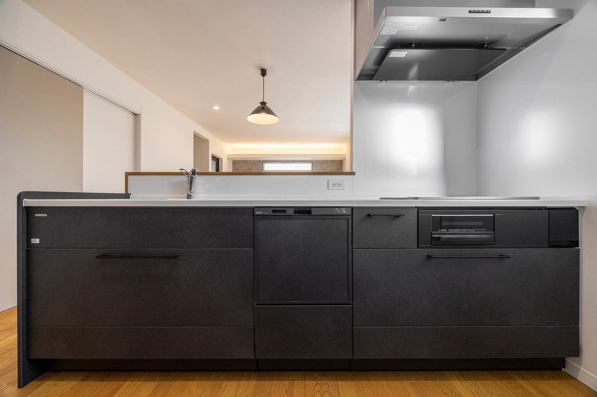 LIVING / DINING / KITCHEN